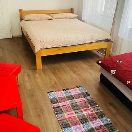 Doxie - Beds And Dorms Βουδαπέστη
